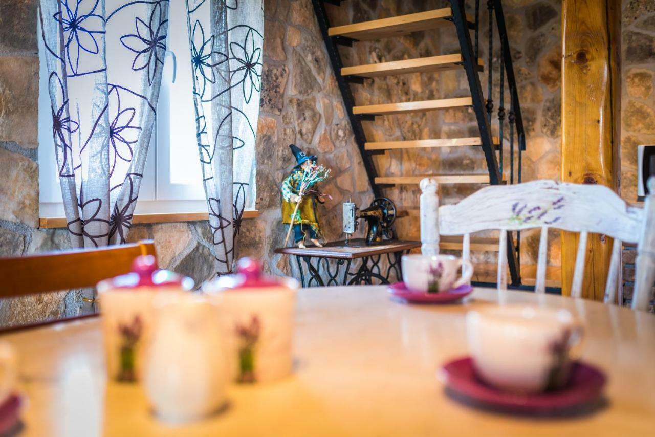 Holiday Home Vlatka Lozovac Ngoại thất bức ảnh